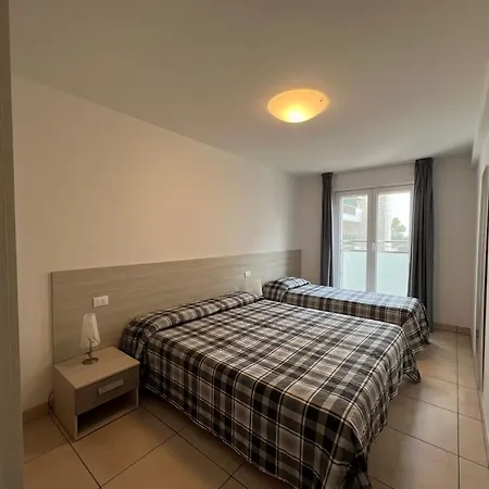Seaside Flat With Spacious Balcony شقة لينانو سابيادورو