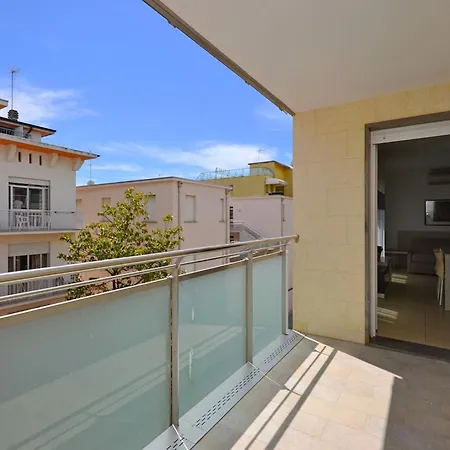 Seaside Flat With Spacious Balcony * Линьяно-Саббьядоро
