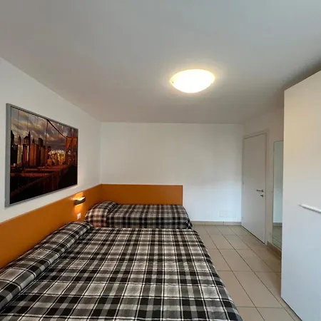 Seaside Flat With Spacious Balcony * Линьяно-Саббьядоро