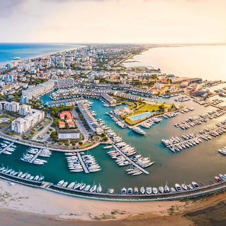 Seaside Flat With Spacious Balcony شقة لينانو سابيادورو